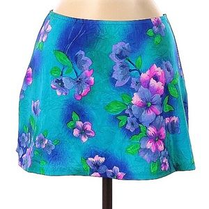 Floral mini skirt. Sold